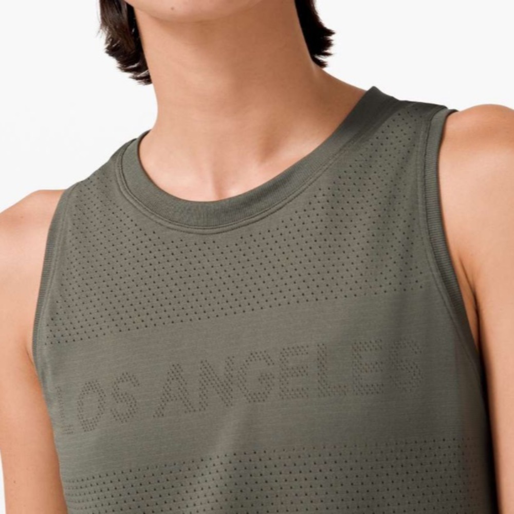 Lululemon Swiftly Breathe Crop Tank
Los Angeles / Grey Sage Size 10 - Picture 2 of 13
